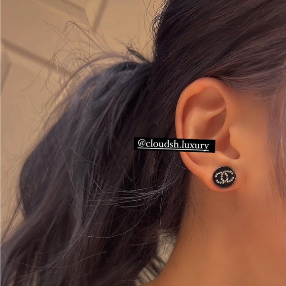 Auth Chanel Classic Crystal CC logo Black Mini Resin Studs Earring - Picture 5 of 5